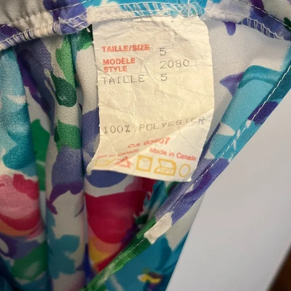 Vintage A-line pleated skirt. Full skirt midi length - Picture 4 of 4